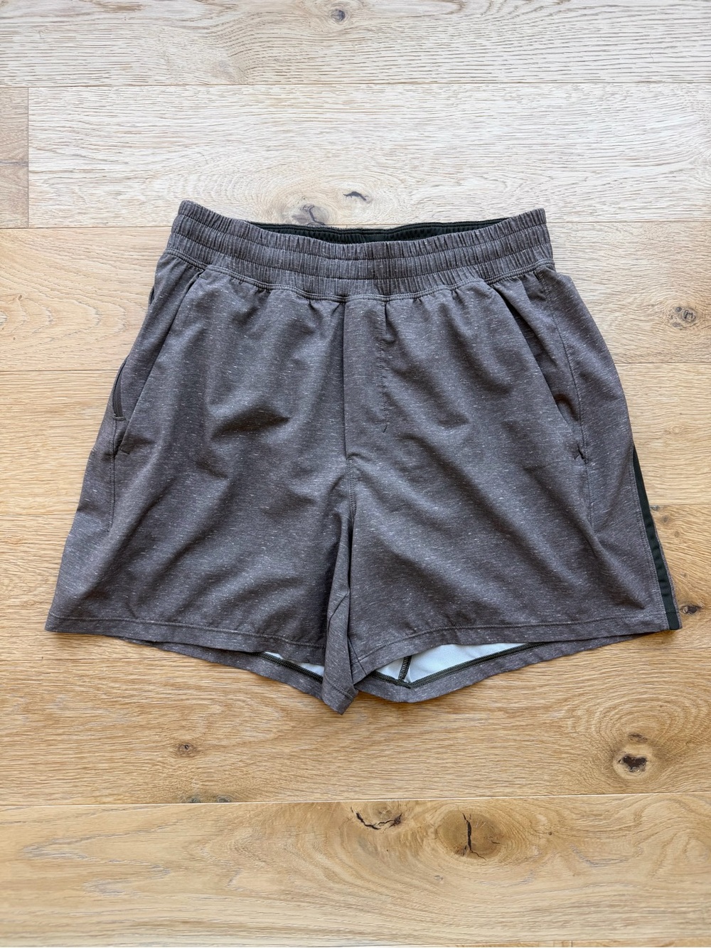 Lululemon Men's Brown Performance Running Shorts Pace Breaker Lined Small